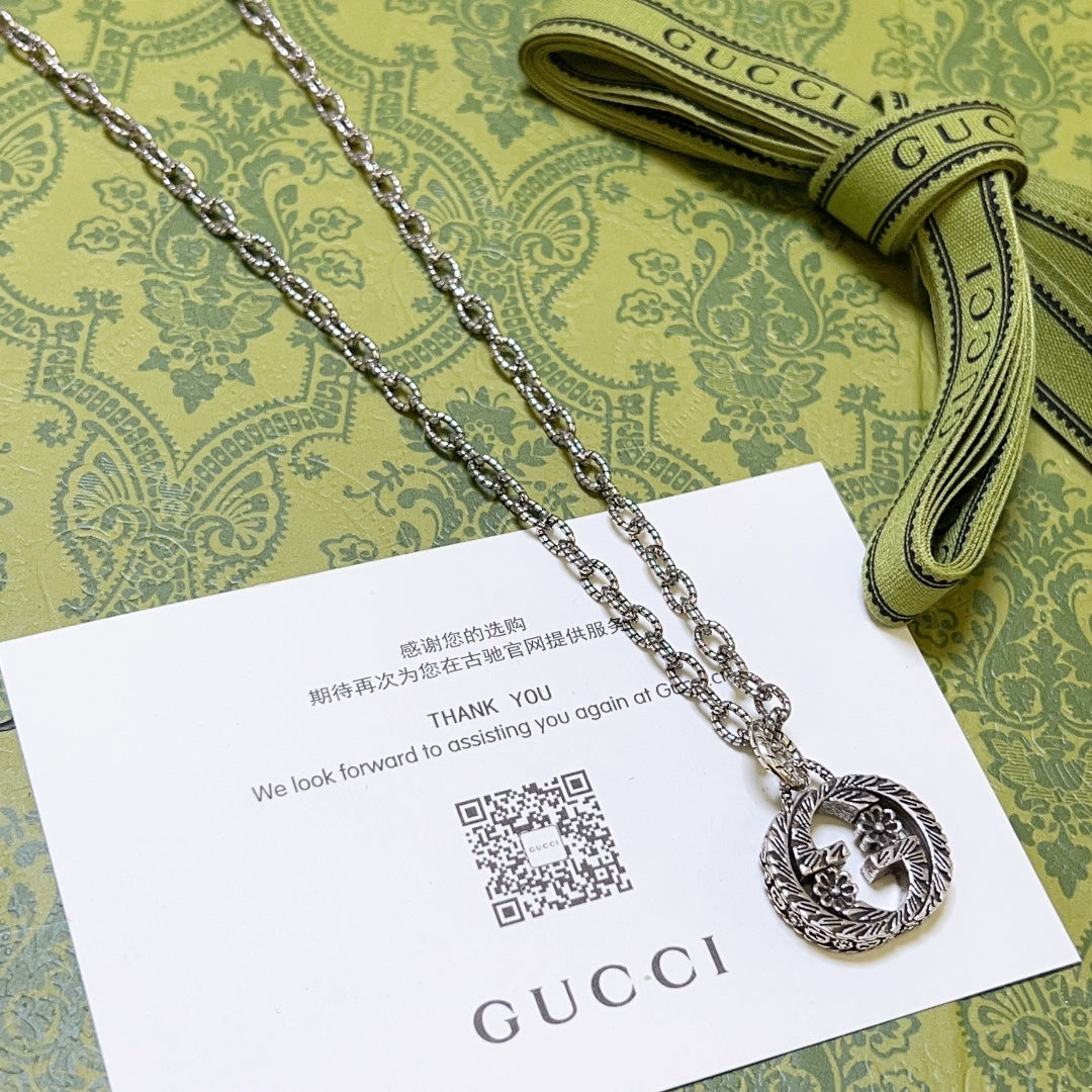 Gucci nterlocking necklace silver G2603174 Gucci Nterlocking Necklace Silver G2603174