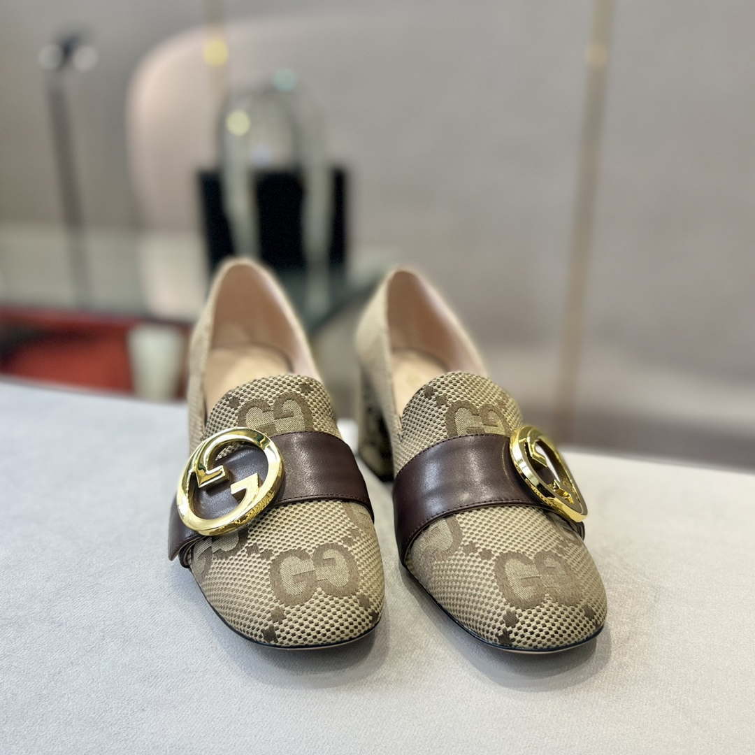 Gucci Women Shoes Style ?700271 DKSD0 1000 Women’s lug sole Interlocking G loafer 191398