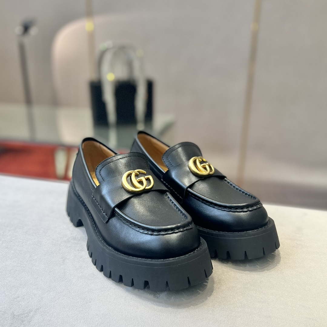 Gucci Women Shoes Style ?700271 DKSD0 1000 Women’s lug sole Interlocking G loafer 191410
