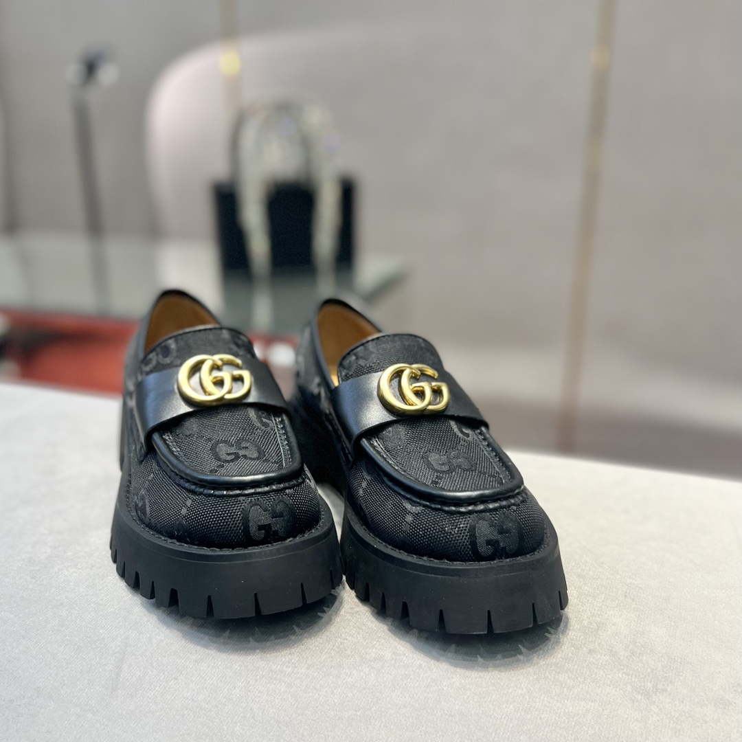 Gucci Women Shoes Style ?700271 DKSD0 1000 Women’s lug sole Interlocking G loafer 191412