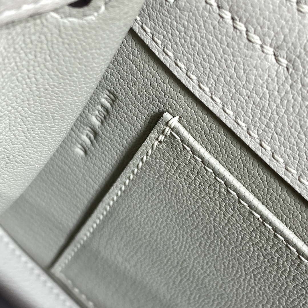 Hermes Evercolor Kelly Danse II 22cm Leather Crossbody Bag H20373 Light Gray Silver