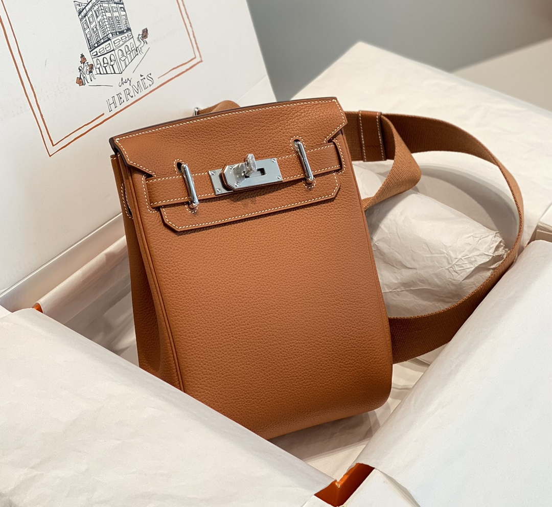 Hermes H083591CK89 Hac a Dos GM backpack Orange Hermes H083591Ck89 Hac A Dos Gm Backpack Orange