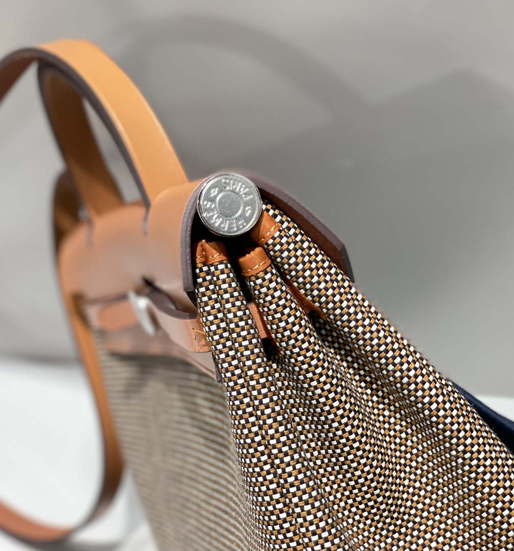 Hermes H084076CKAD Herbag Zip 31 Bag in Brown Hunter Leather and Canvas H60055