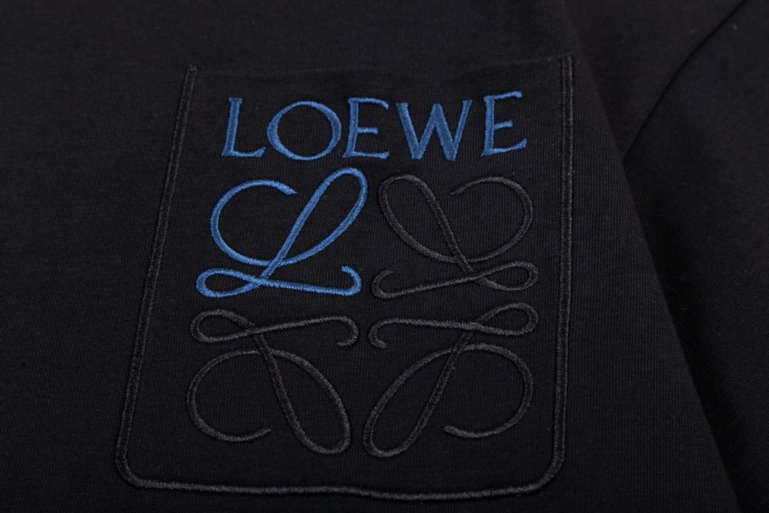 Loewe Men’s Women’s Short Sleeve T-shirt LW73205