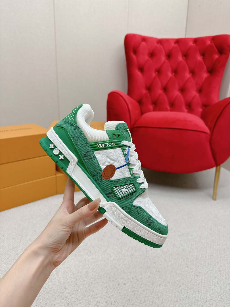 Louis Vuitton 1A9JG2 Men Women’s LV Trainer Sneaker L62483
