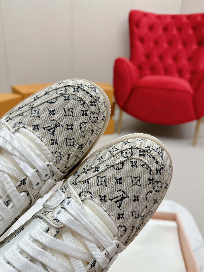 Louis Vuitton 1ABG0H Men Women’s LV Trainer Sneaker L62475