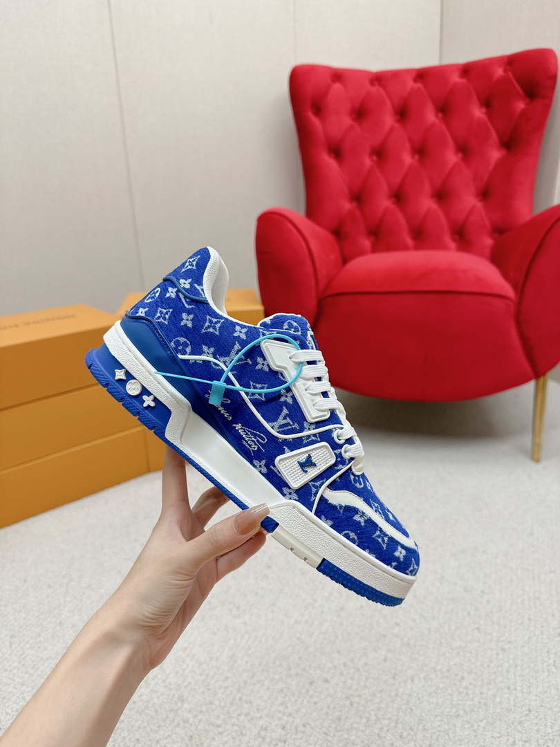 Louis Vuitton 1ABNJP Men Women’s LV Trainer Sneaker L62481