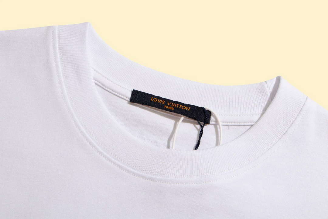 Louis Vuitton Men’s Women’s Short Sleeve T-shirt L36823
