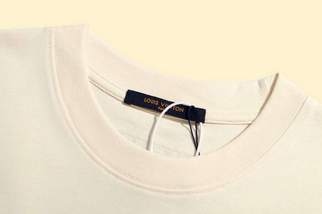 Louis Vuitton Men’s Women’s Short Sleeve T-shirt L36825