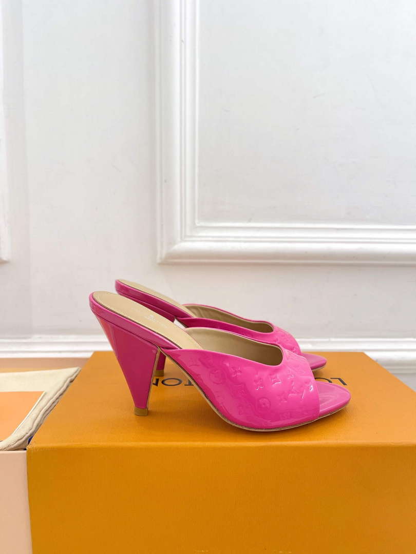 Louis Vuitton Stellar Mule Fashion Sandals L66390