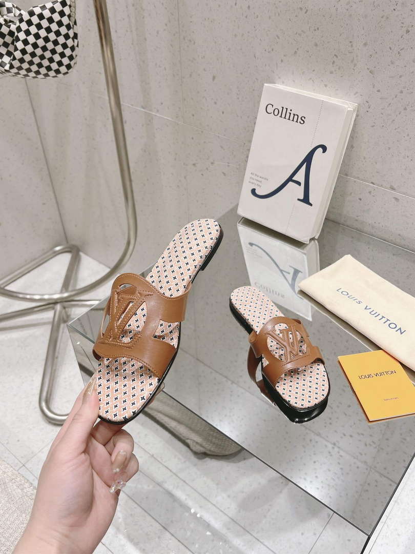 LV 1ABP20 Louis Vuitton LV Isola Flat Mules L66399