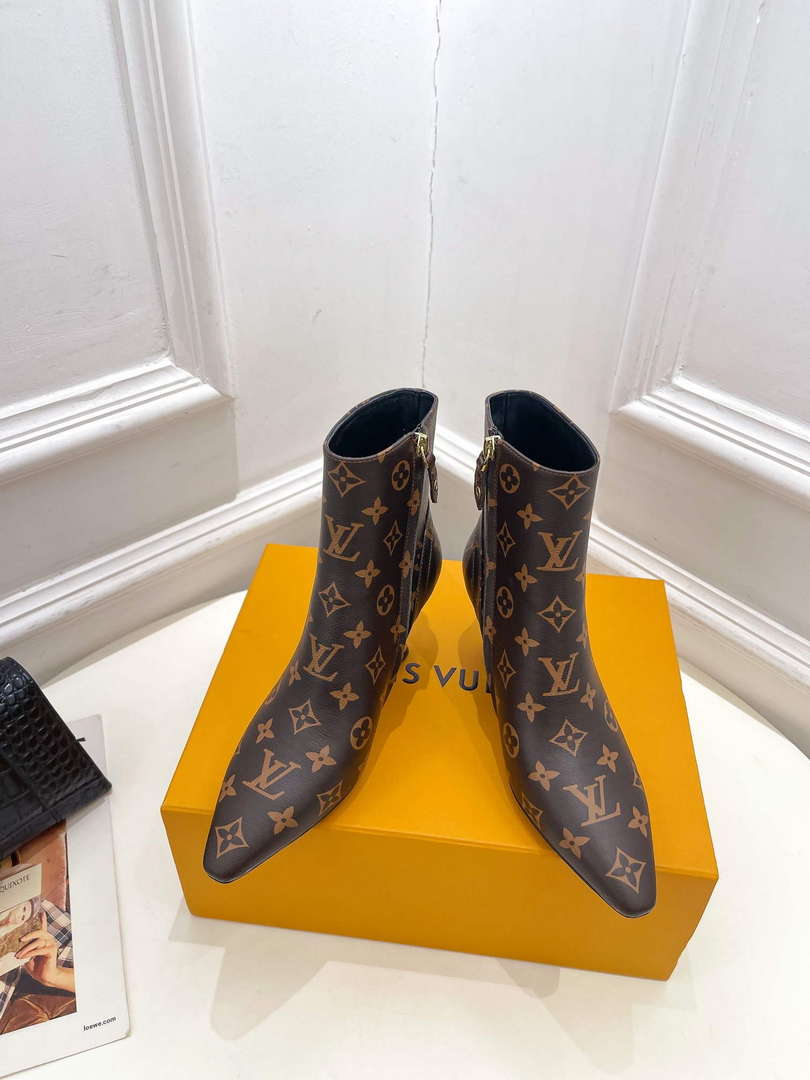 LV 1ACAKQ Louis Vuitton Women’s Shoes Sparkle Ankle Boots L75203