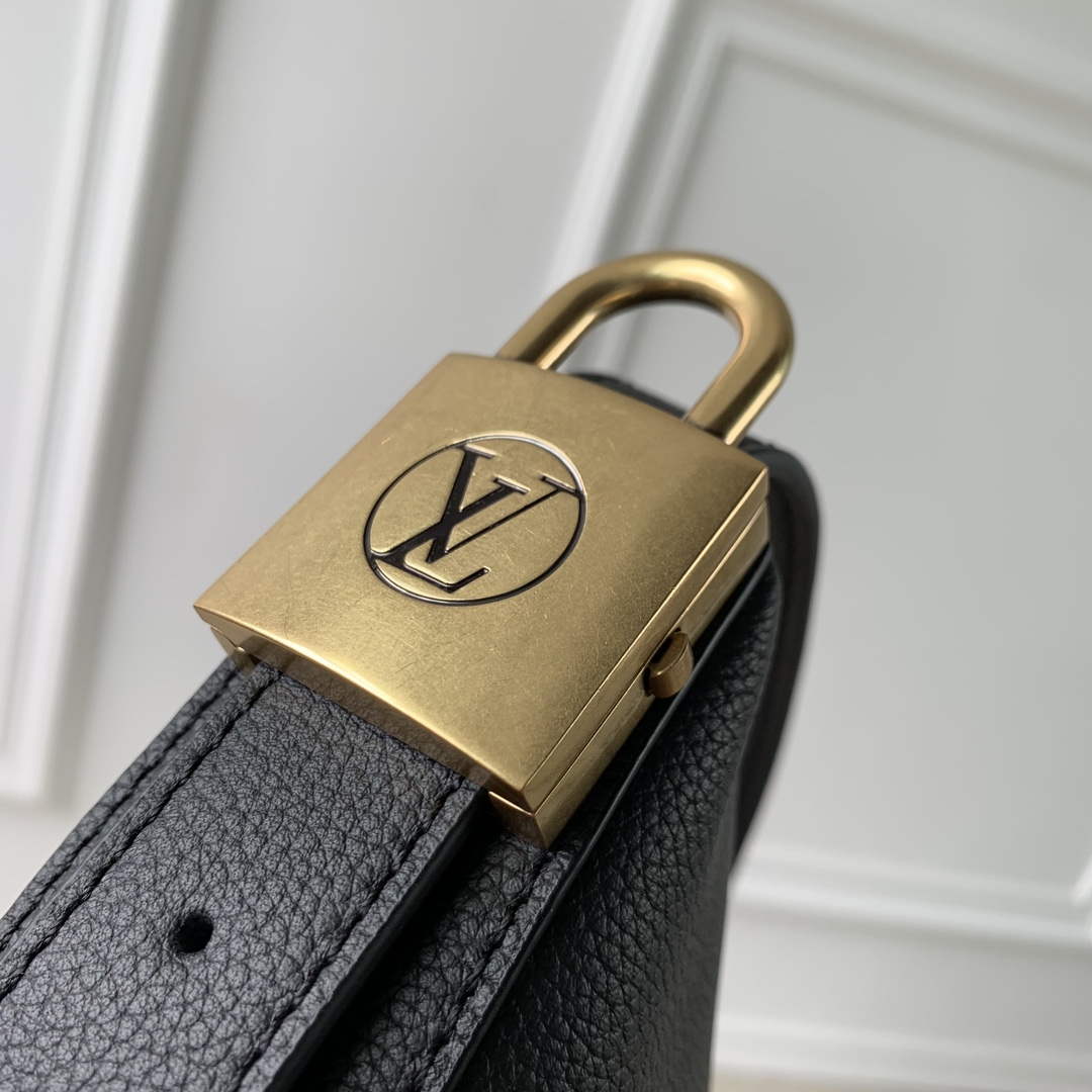 LV M11429 Louis Vuitton Low Key Bumbag Cognac Black Lv M11429 Louis Vuitton Low Key Bumbag Cognac Black
