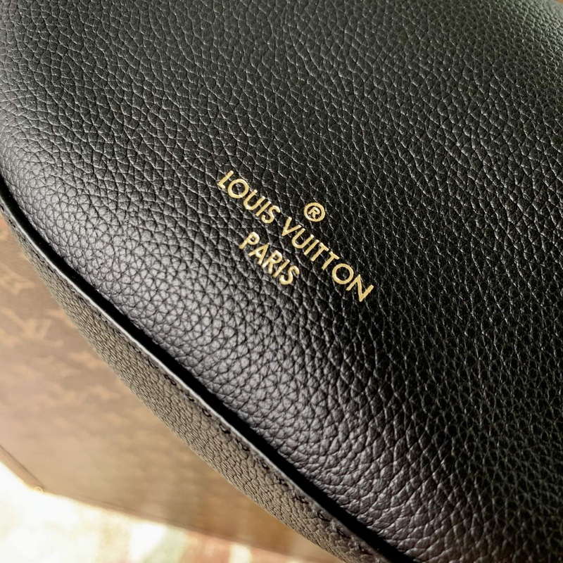 LV M11429 Louis Vuitton Low Key Bumbag Cognac Black Lv M11429 Louis Vuitton Low Key Bumbag Cognac Black