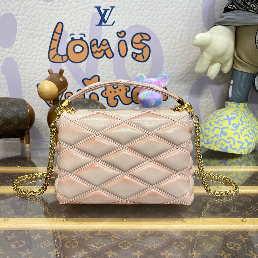 LV M23568 Louis Vuitton GO-14 MM Bag Beige Rose Lv M23568 Louis Vuitton Go 14 Mm Bag Beige Rose