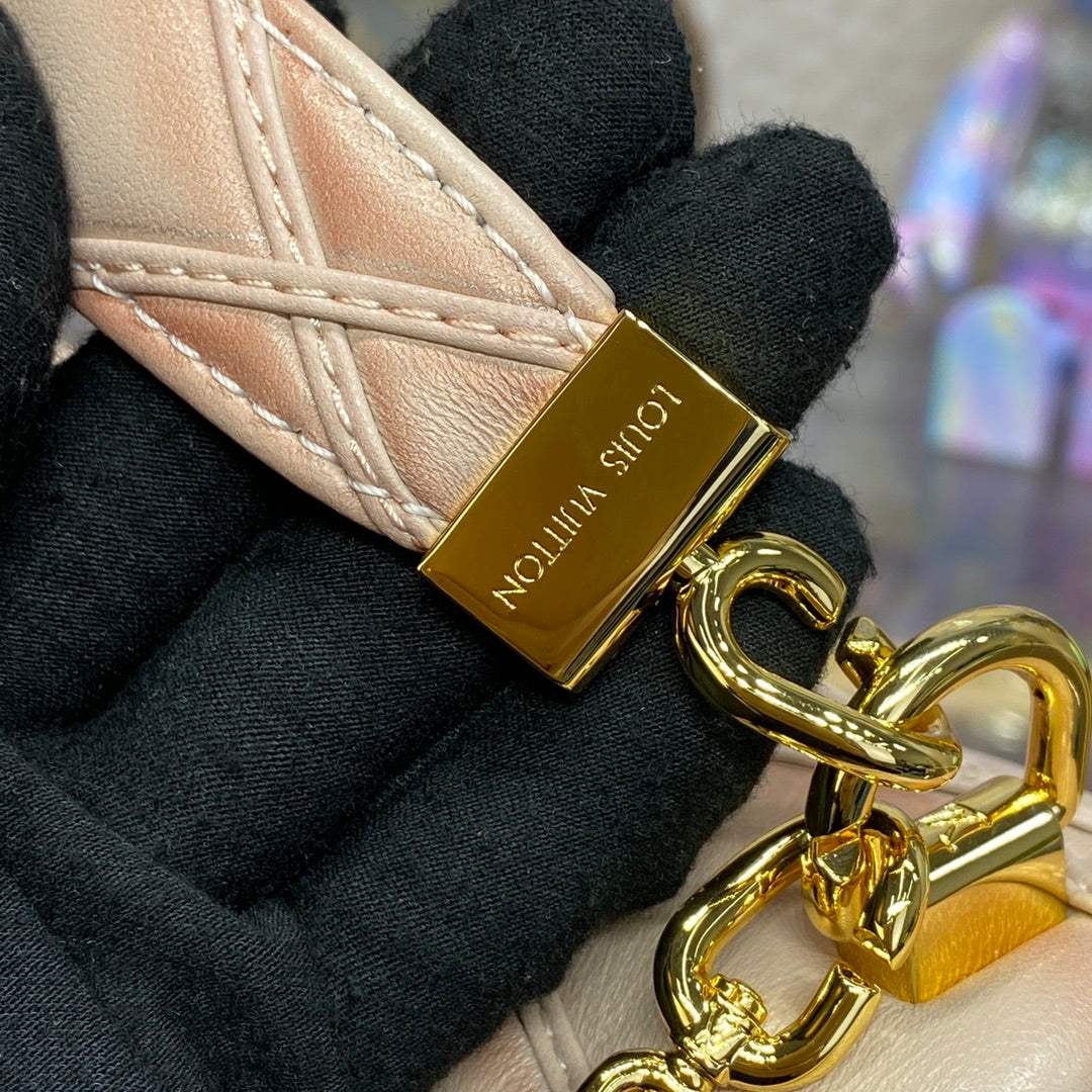 LV M23568 Louis Vuitton GO-14 MM Bag Beige Rose Lv M23568 Louis Vuitton Go 14 Mm Bag Beige Rose