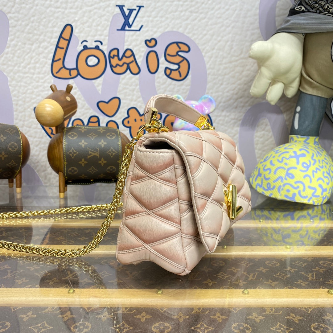 LV M23568 Louis Vuitton GO-14 MM Bag Beige Rose Lv M23568 Louis Vuitton Go 14 Mm Bag Beige Rose