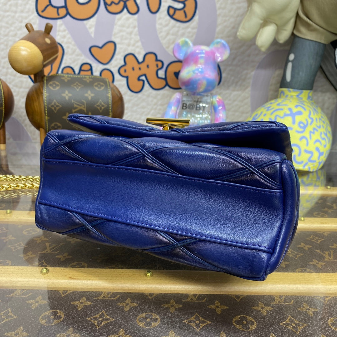 LV M23682 Louis Vuitton GO-14 MM Bag Bleu Marine Lv M23682 Louis Vuitton Go 14 Mm Bag Bleu Marine