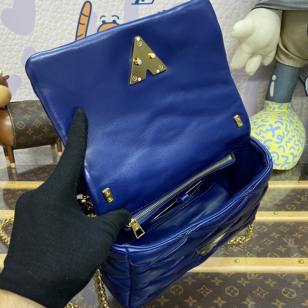 LV M23682 Louis Vuitton GO-14 MM Bag Bleu Marine Lv M23682 Louis Vuitton Go 14 Mm Bag Bleu Marine