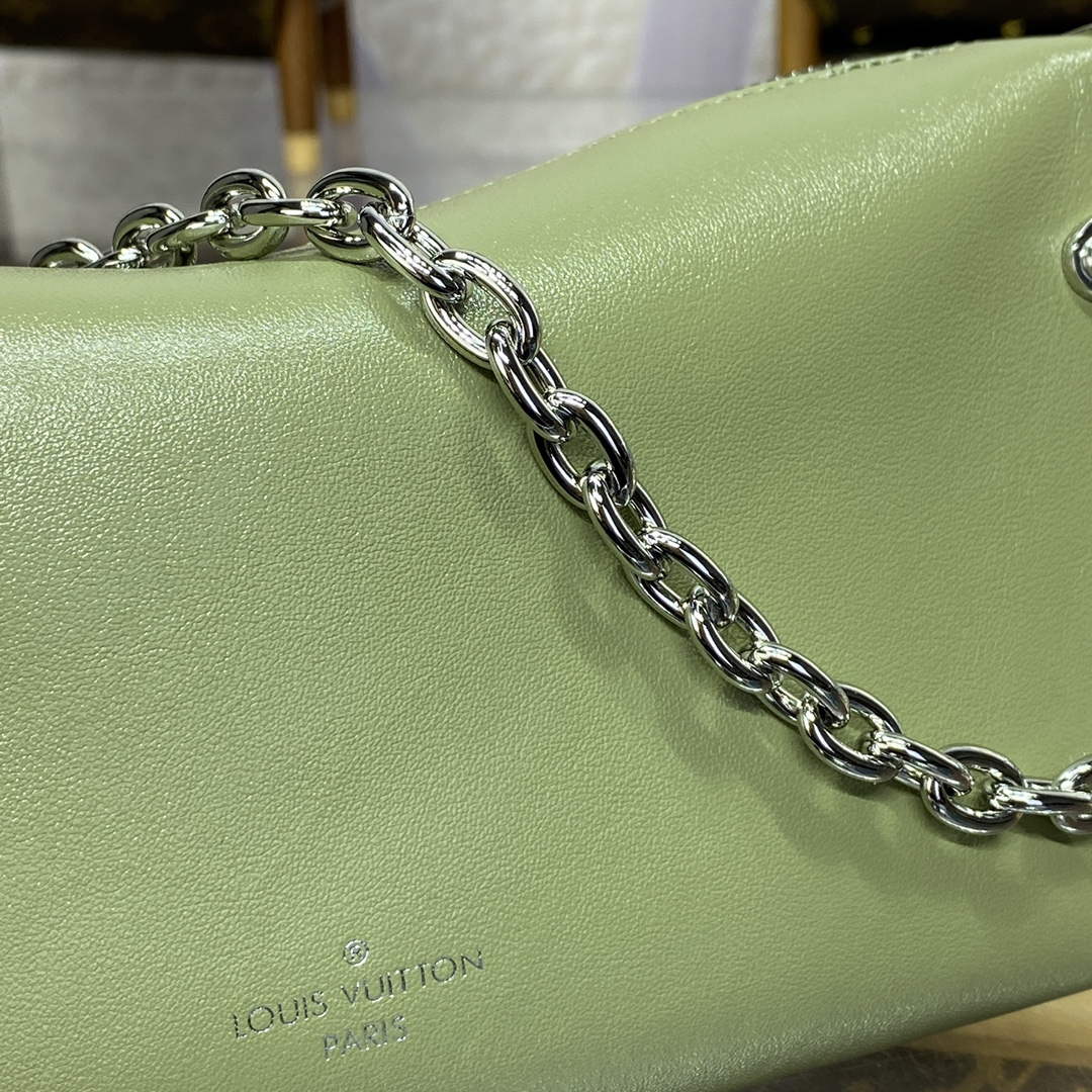 LV M25445 Louis Vuitton Slim Trunk Bag Green