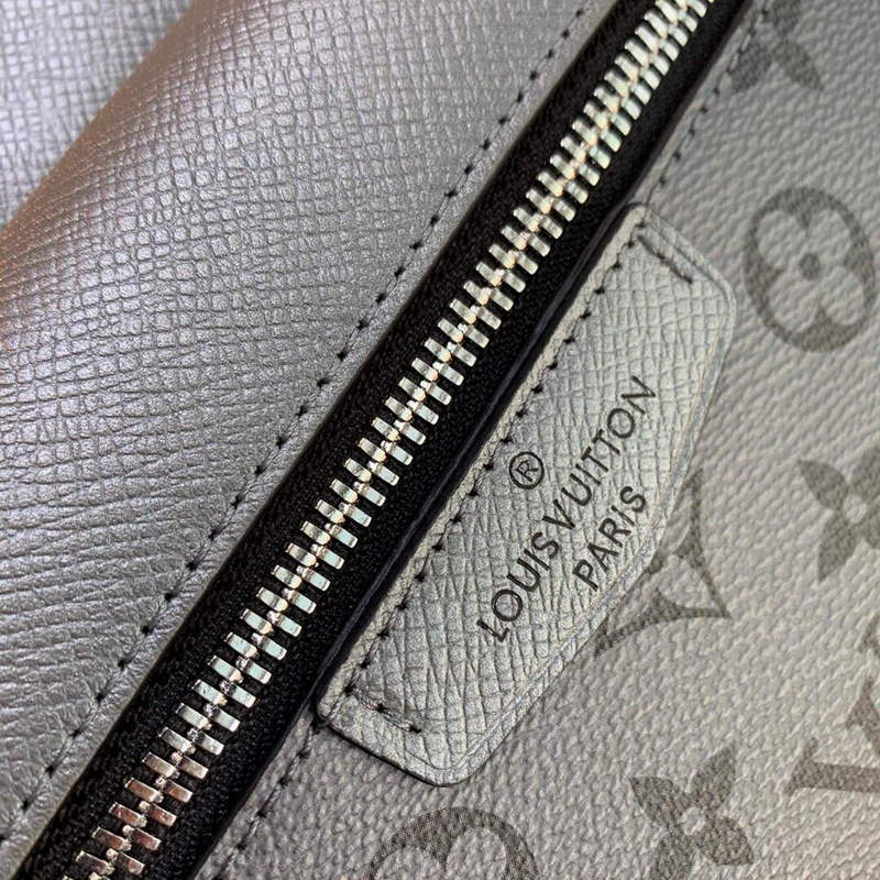 LV M30247 Louis Vuitton Outdoor Bumbag Silver Lv M30247 Louis Vuitton Outdoor Bumbag Silver