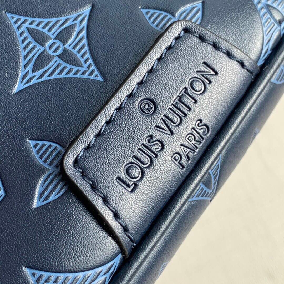 LV M45729 Louis Vuitton Discovery Bumbag PM Navy Blue Lv M45729 Louis Vuitton Discovery Bumbag Pm Navy Blue