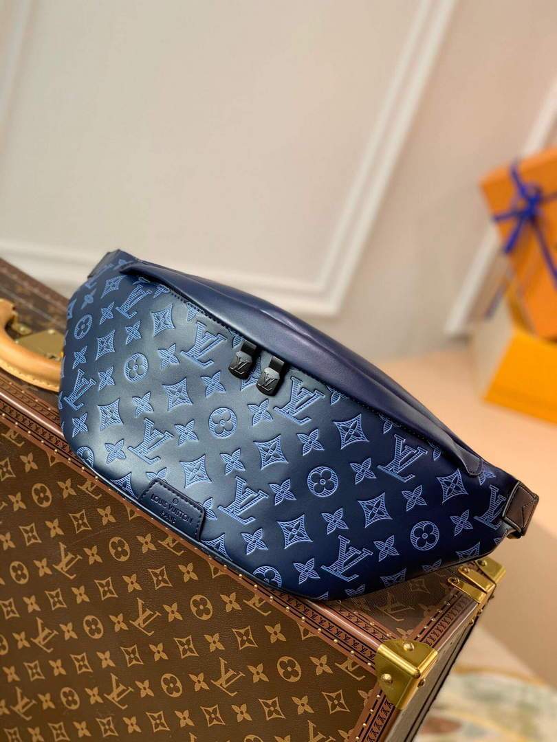LV M45729 Louis Vuitton Discovery Bumbag PM Navy Blue Lv M45729 Louis Vuitton Discovery Bumbag Pm Navy Blue