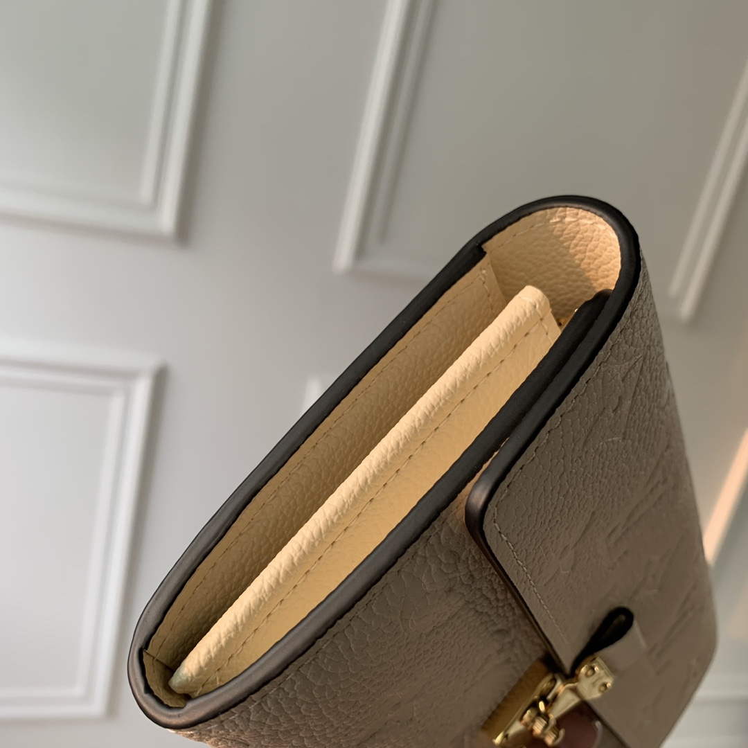 LV M83276 Louis Vuitton Sarah Wallet Cream