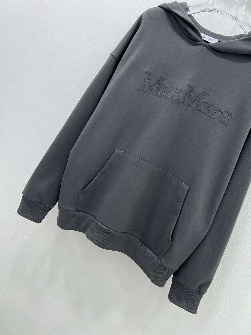 Max Mara Men Women’s Tracksuit Casual sports suit Clothing M30005