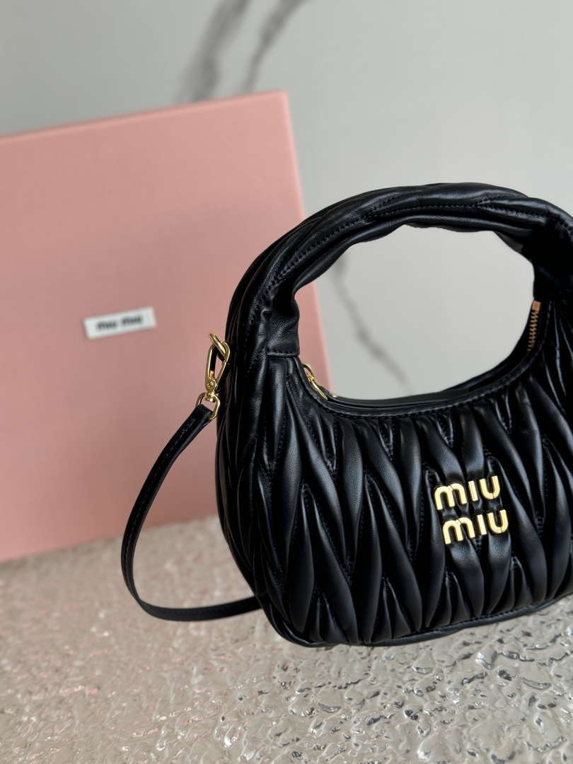 MiuMiu 5BC125 Small Matelassé nappa leather handbag Black