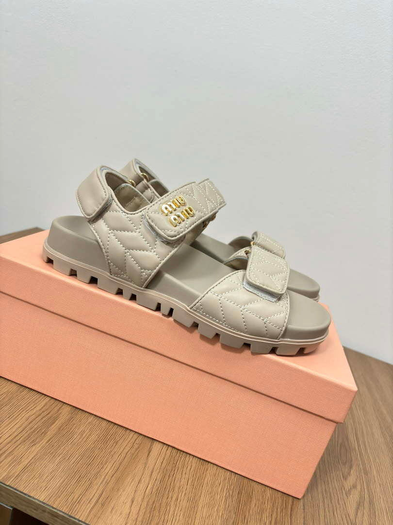 MiuMiu 5X135E Women’s Sporty matelassé nappa leather sandals Miu8003