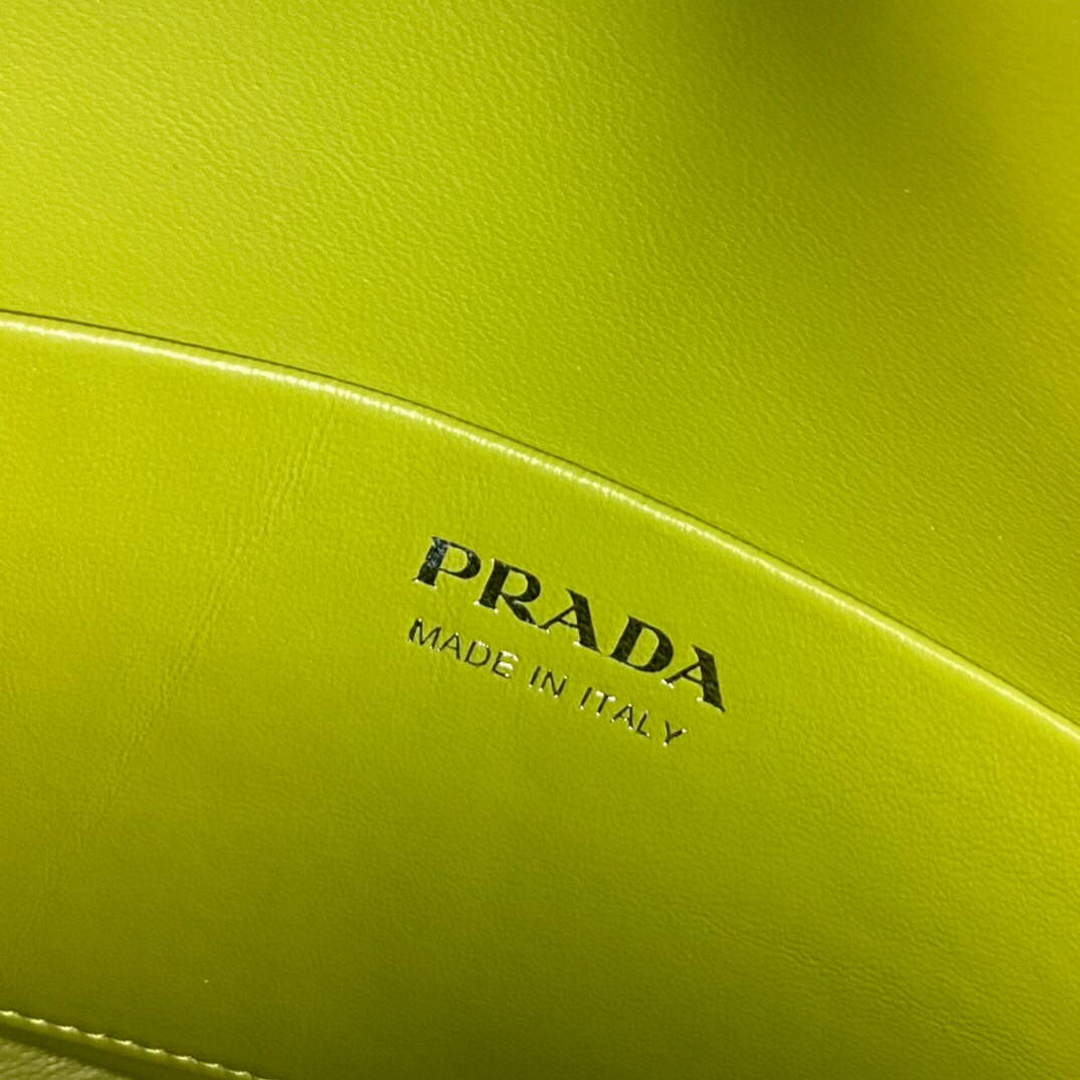 Prada 1BA366 Small leather handbag Ivy S