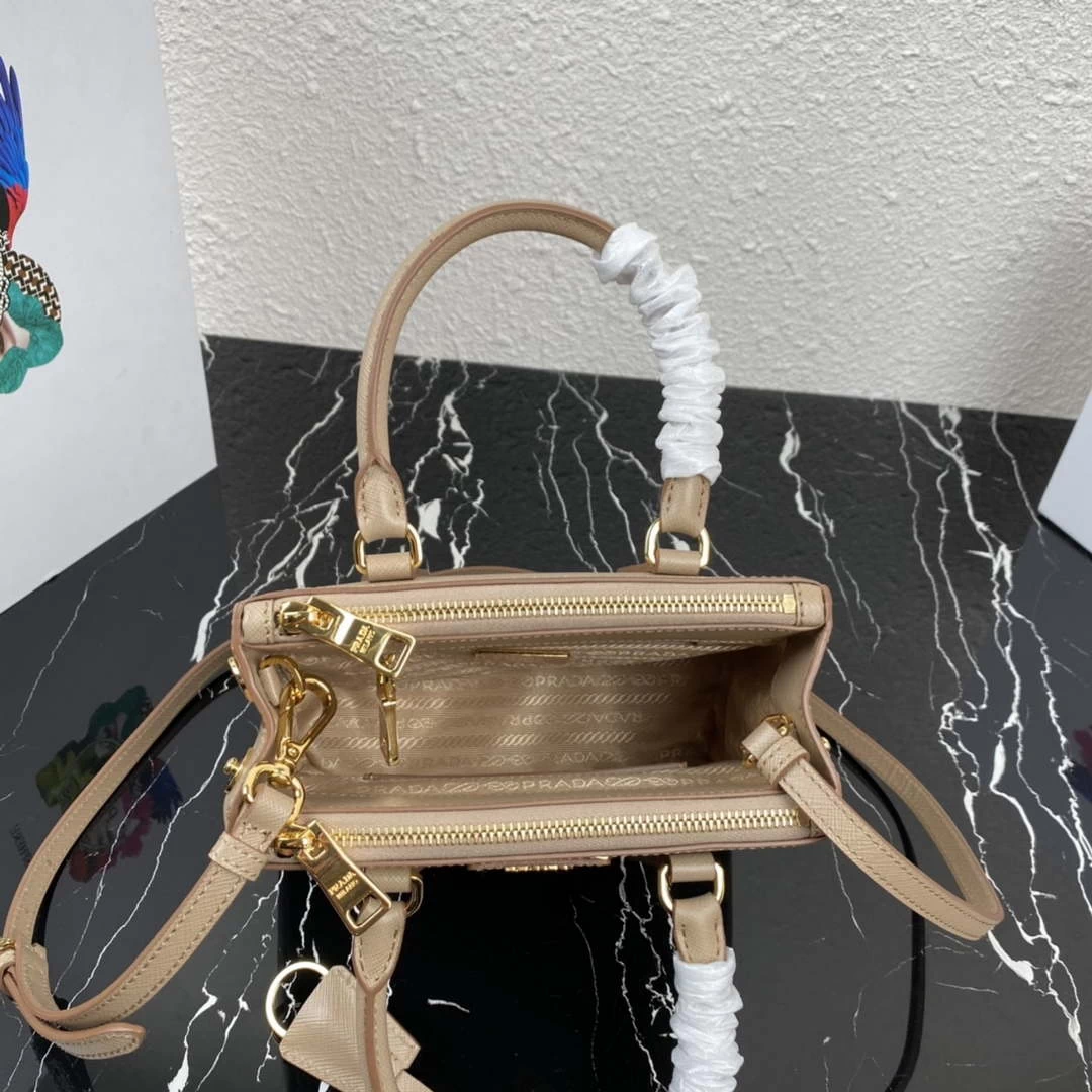 Prada 1BA906 Prada Galleria Saffiano leather mini-bag Apiroct