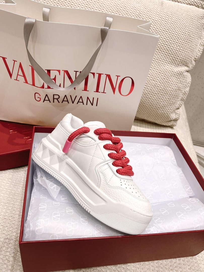 Valentino Women’s Men’s one Stud XL Trainer in Nappa Leather V54894