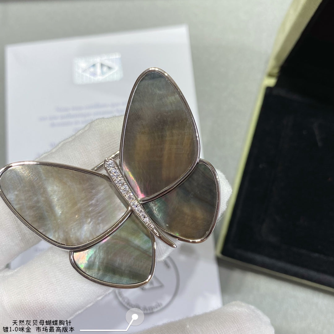 Van Cleef & Arpels Butterfly brooch VCARA64300 white gold Van Cleef & Arpels Butterfly Brooch Vcara64300 White Gold