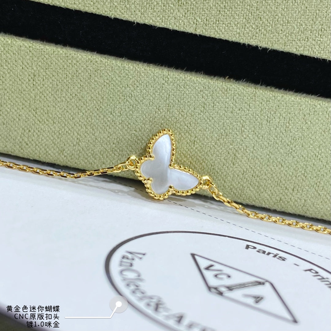 Van Cleef & Arpels Sweet Alhambra Butterfly Bracelet VCARF69000 yellow gold Van Cleef & Arpels Sweet Alhambra Butterfly Bracelet Vcarf69000 Yellow Gold