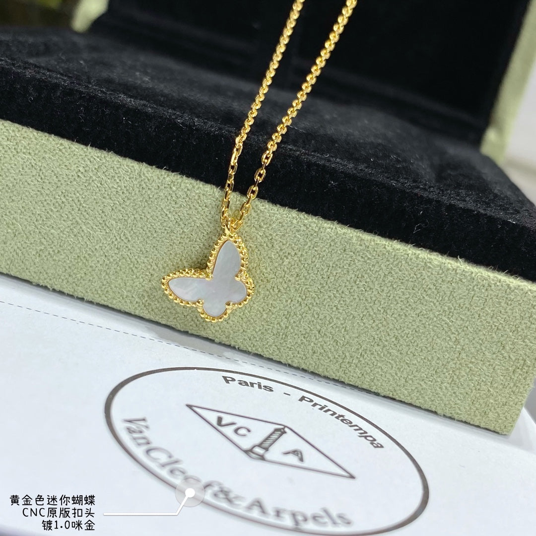 Van Cleef & Arpels Sweet Alhambra butterfly pendant VCARF69300 yellow gold Van Cleef & Arpels Sweet Alhambra Butterfly Pendant Vcarf69300 Yellow Gold