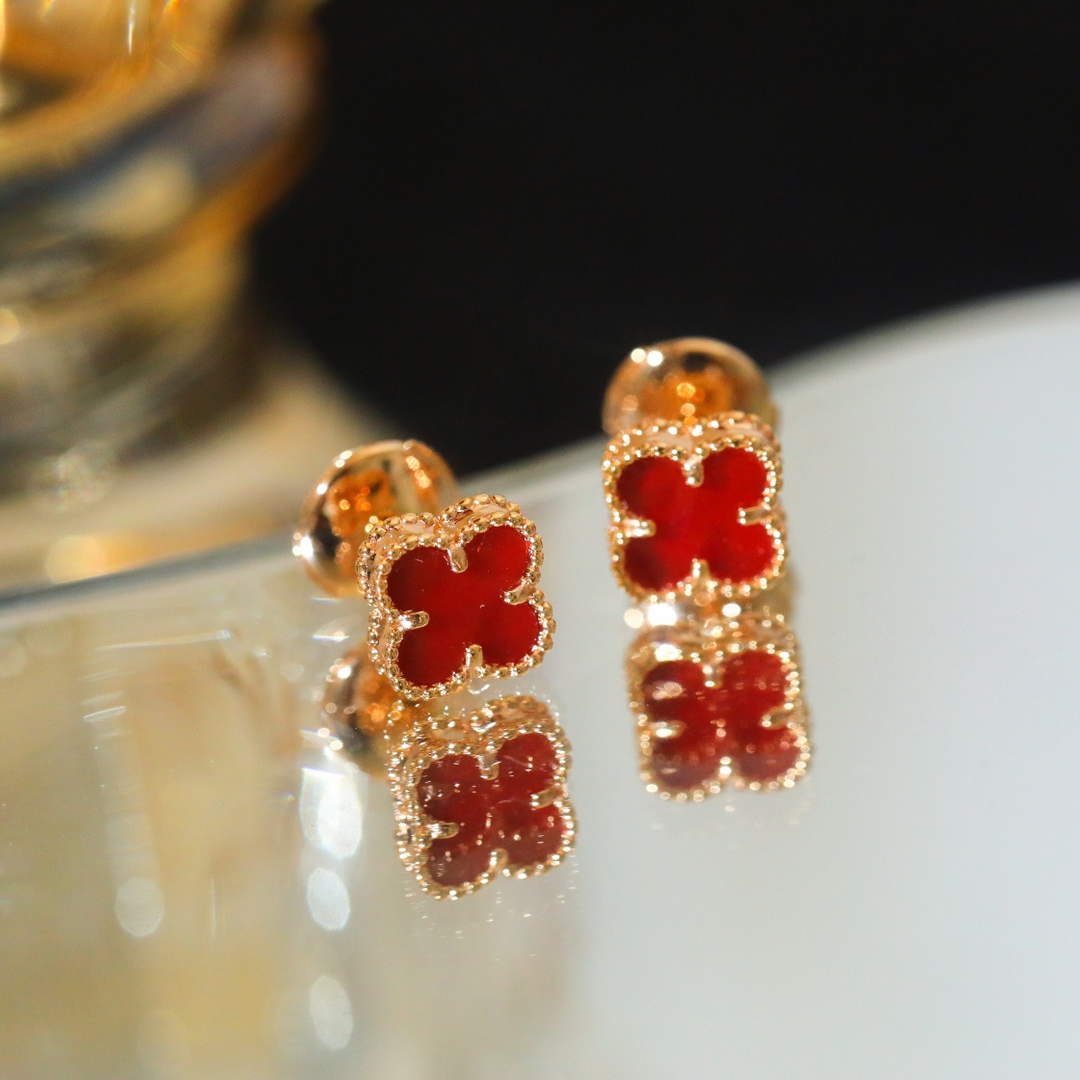 Van Cleef & Arpels Sweet Alhambra earrings VCARN6BO00 rose gold
