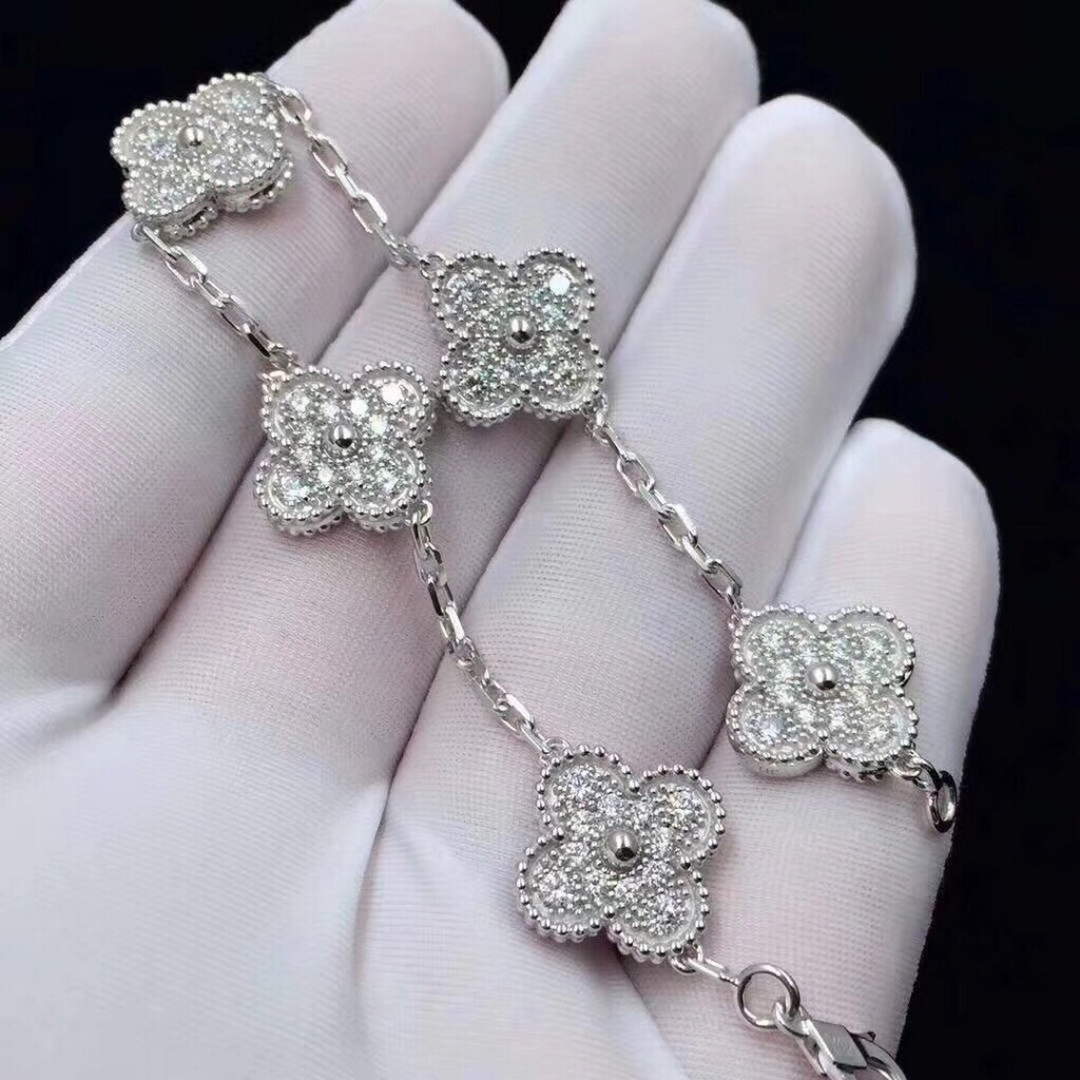 Van Cleef & Arpels Vintage Alhambra bracelet, 5 four-leaf lucky totems VCARA41500 White gold