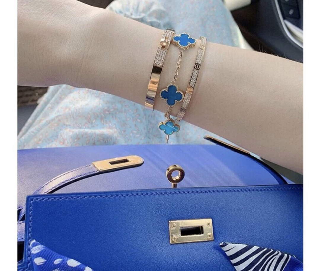 Van Cleef & Arpels Vintage Alhambra bracelet, 5 motifs VCARP34900 Rose gold