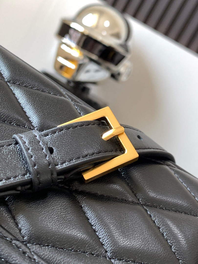 YSL 710080 June Box Bag In Quilted Patent Leather Black
