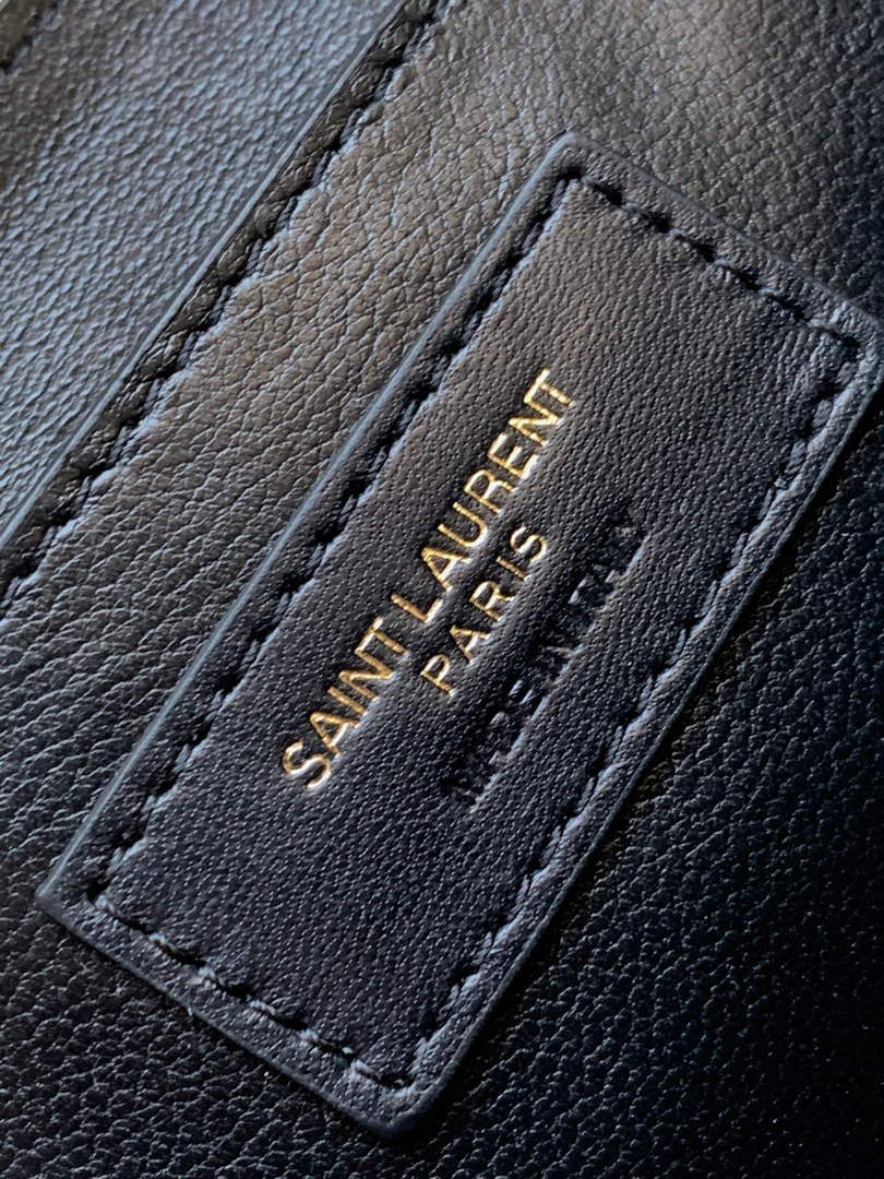 YSL 710080 June Box Bag In Quilted Patent Leather White